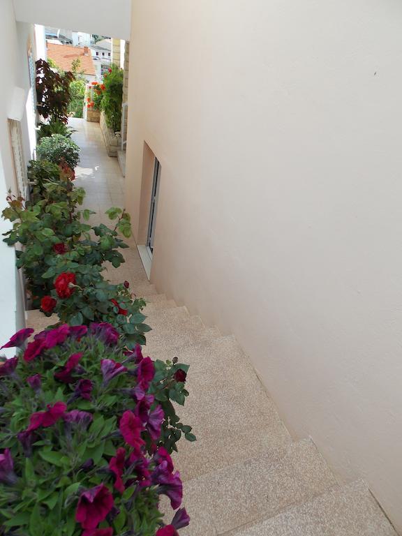 Apartments And Rooms Jasna Hvar Town Exteriör bild